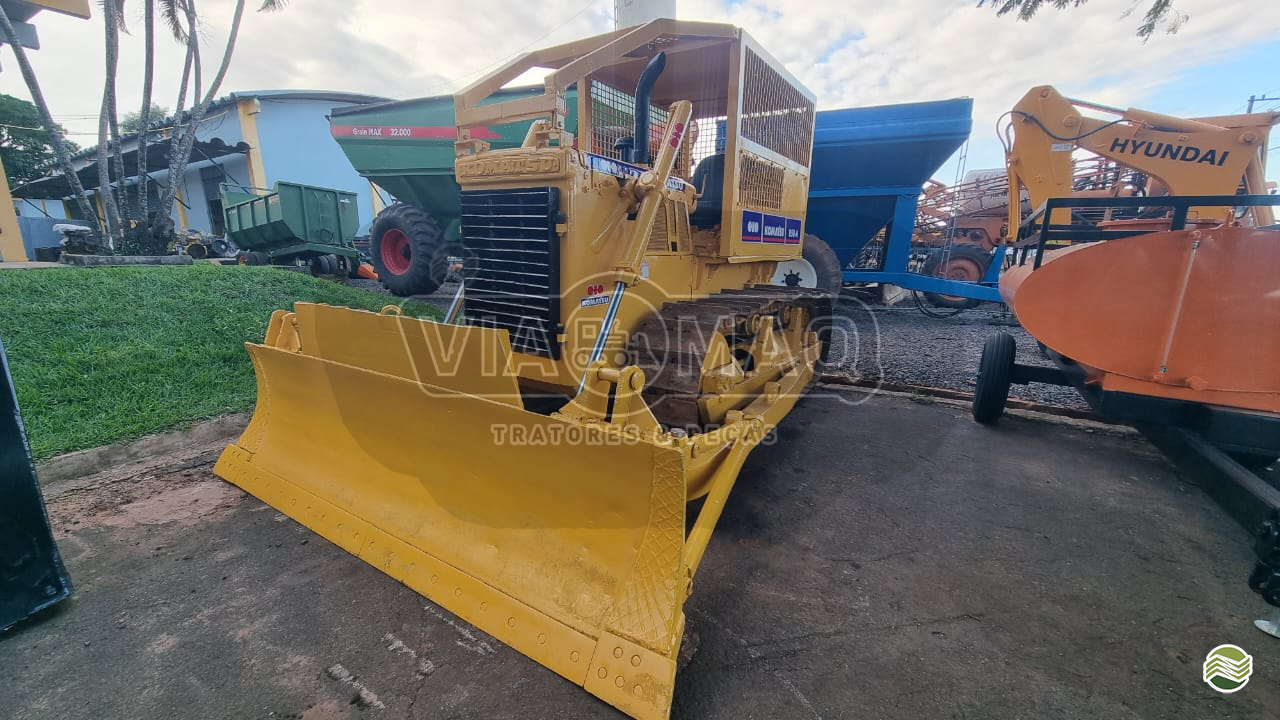 TRATOR ESTEIRA KOMATSU D50 Viamaq Tratores e Peças CAMPO GRANDE MATO GROSSO DO SUL MS